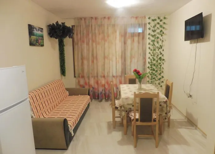 ゲストハウス Viktoria ポモリエ