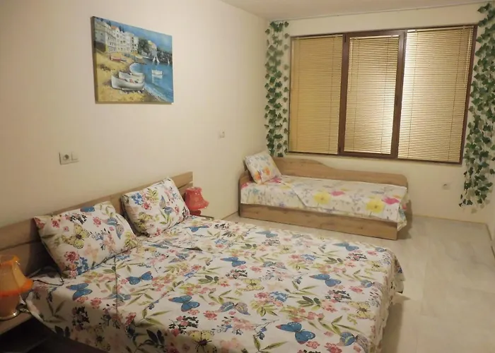 Viktoria ゲストハウス ポモリエ