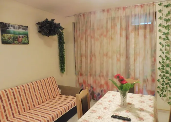 Viktoria 4* ポモリエ