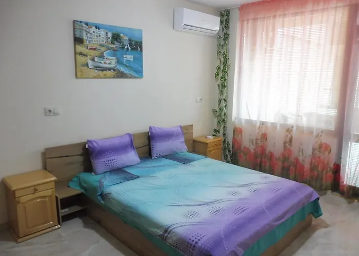 ゲストハウス Viktoria ポモリエ